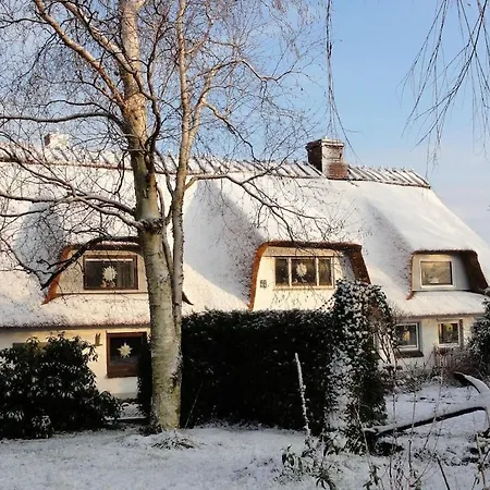 With 2 Bedrooms * Koppelheck